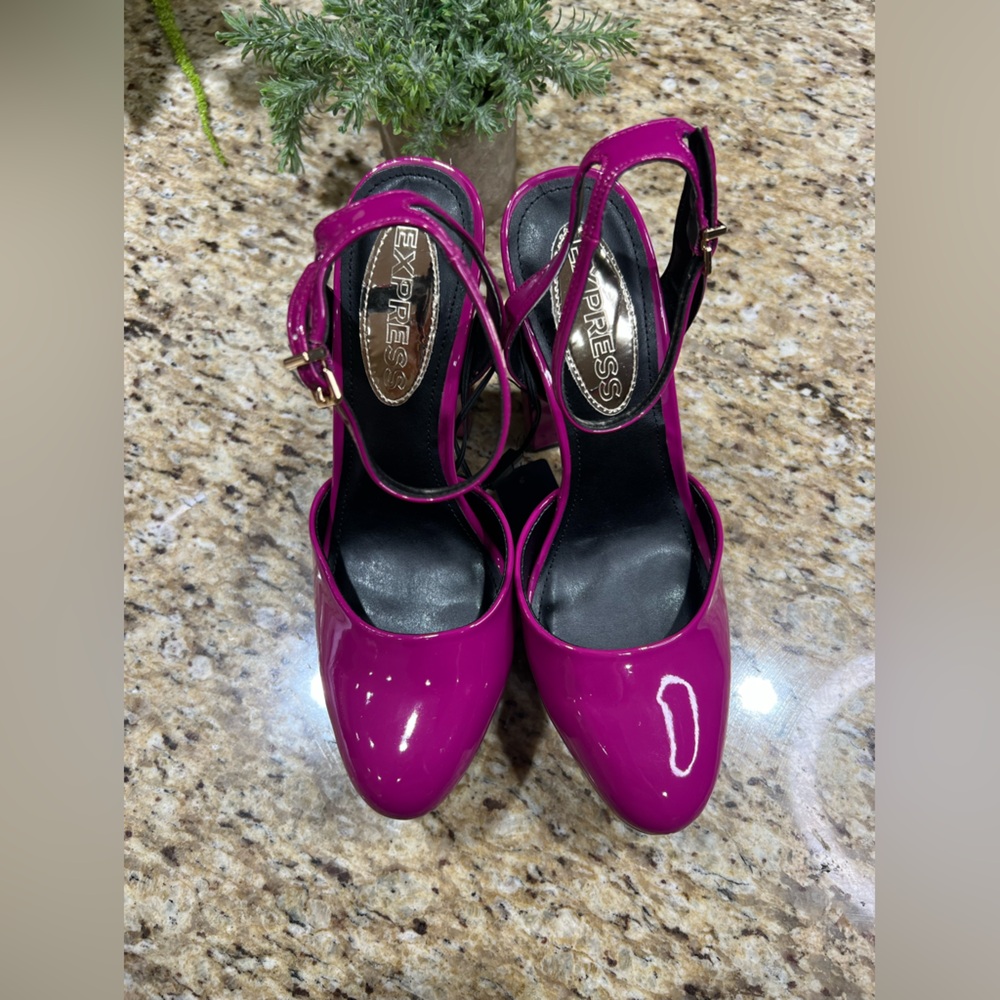 EXPRESS Purple Rounded Toe Platform Pumps 8 - Picture 4 of 11